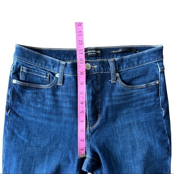 Banana Republic Mid Rise Skinny Women’s Washwell Raw Hem Ankle Jeans, Size 29 - Picture 7 of 8